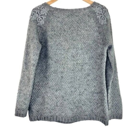 Talbots Grey Cableknit Pullover Sweater with Embroidered Shoulder Details - Picture 6 of 6